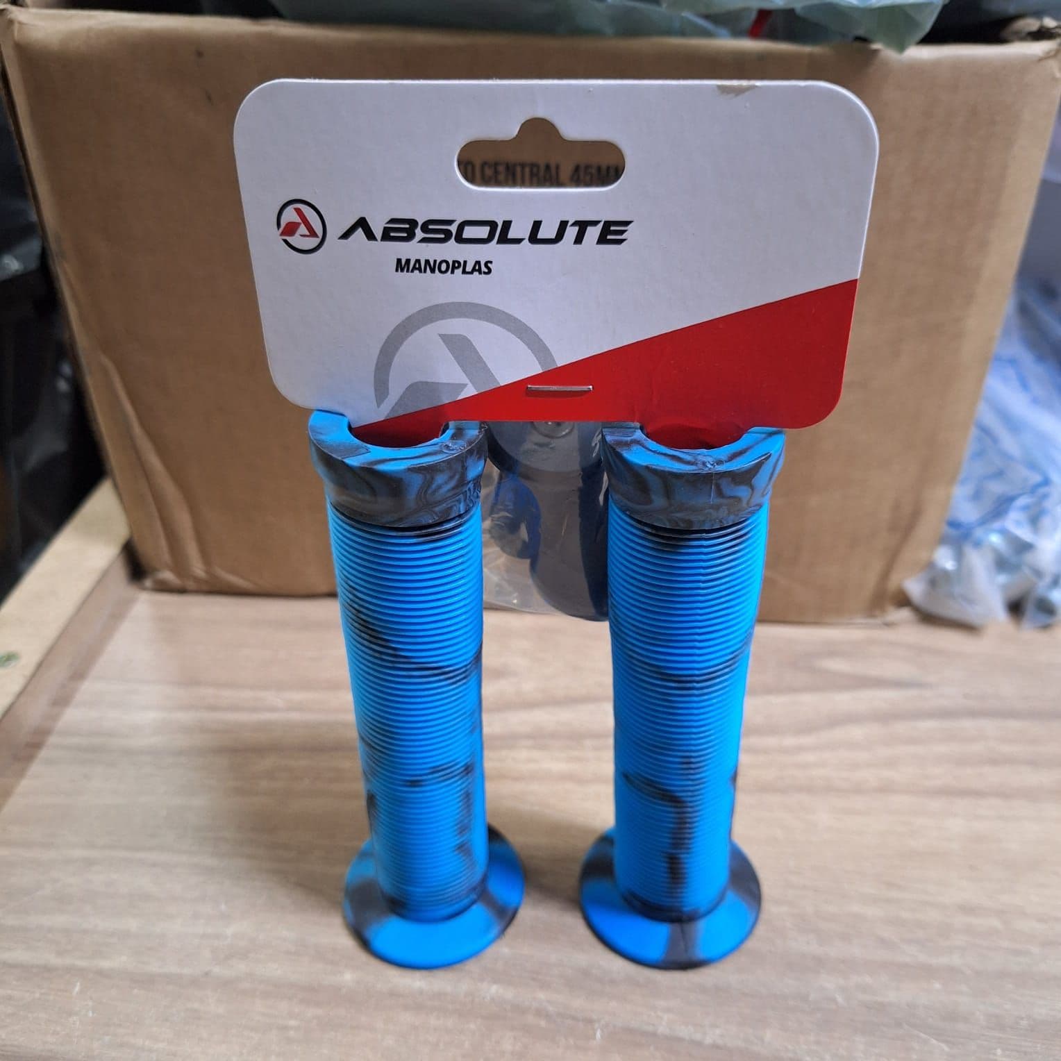 MANOPLA ABSOLUTE BMX1 AZUL/PTO