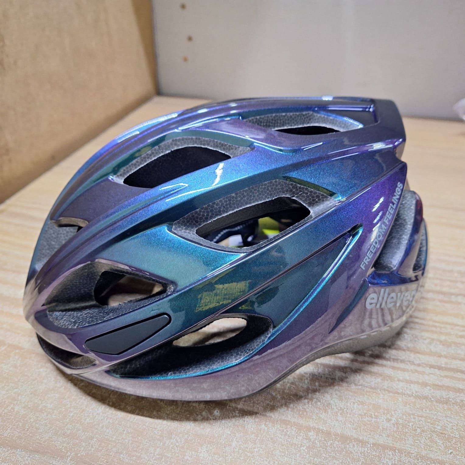 CAPACETE INMOLD RACE 57-62 CAMALEÃO ELLEVEN