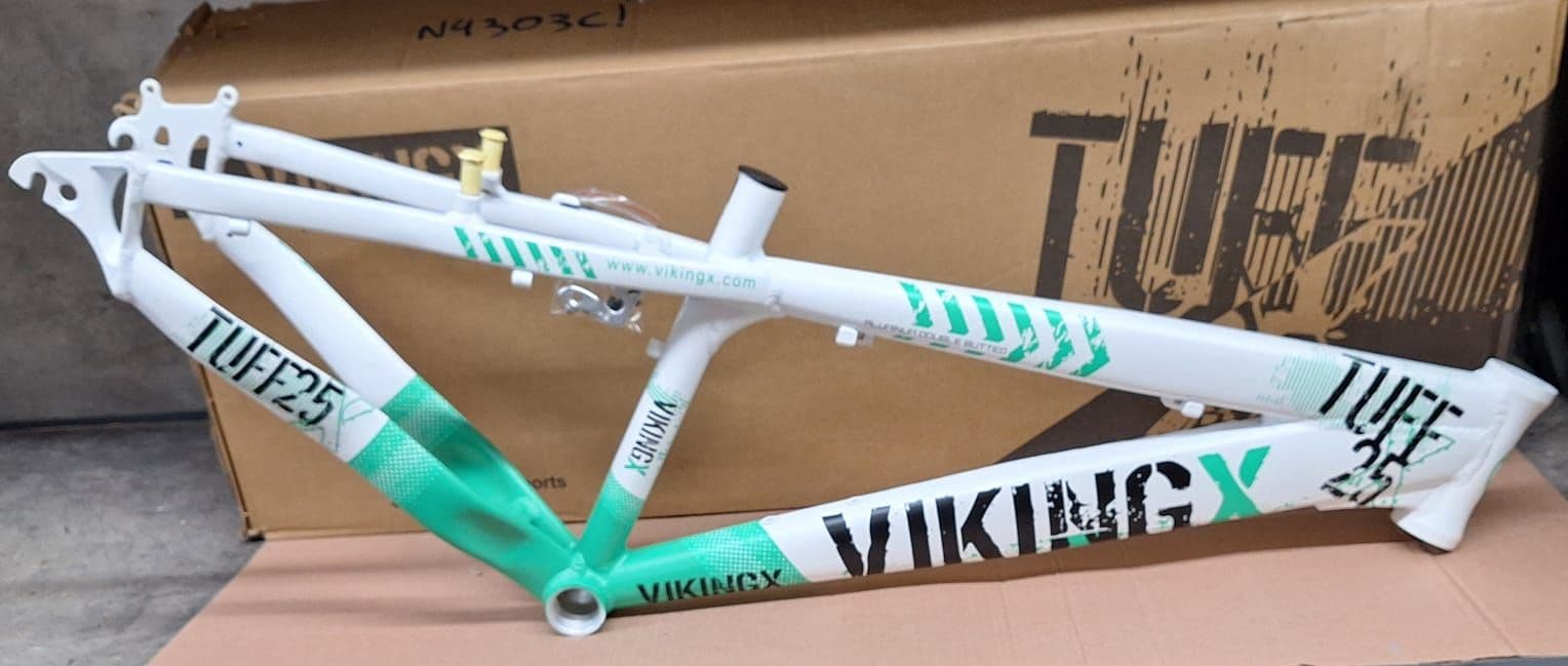 QUADRO 26 DIRT J.TUFF X-25 BCO/VERD VIKINGX