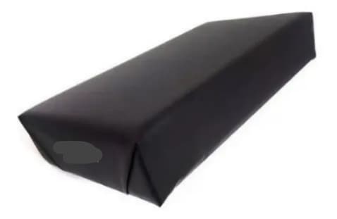 ESTOFADO GARUPA PRETO NACIONAL