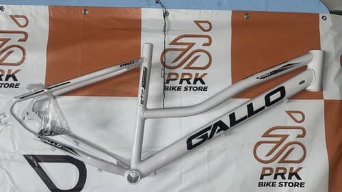 QUADRO 29 T17 FEM GALLO BCO/ ADS PTO