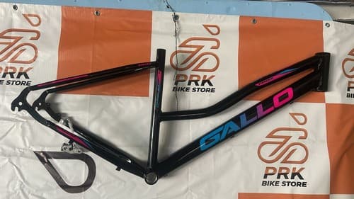 QUADRO 29 T17 FEM GALLO PTO/ ADS ROS/AZ