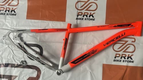 QUADRO 29 T19 VERCELLI LAR N/BCO/ADS PTO